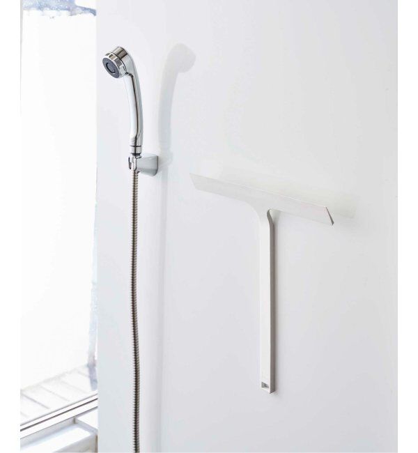 journal standard Furniture「《WEB限定予約》【tower/タワー】マグネット 水切りワイパー」|トイレタリー・ランドリーグッズ|