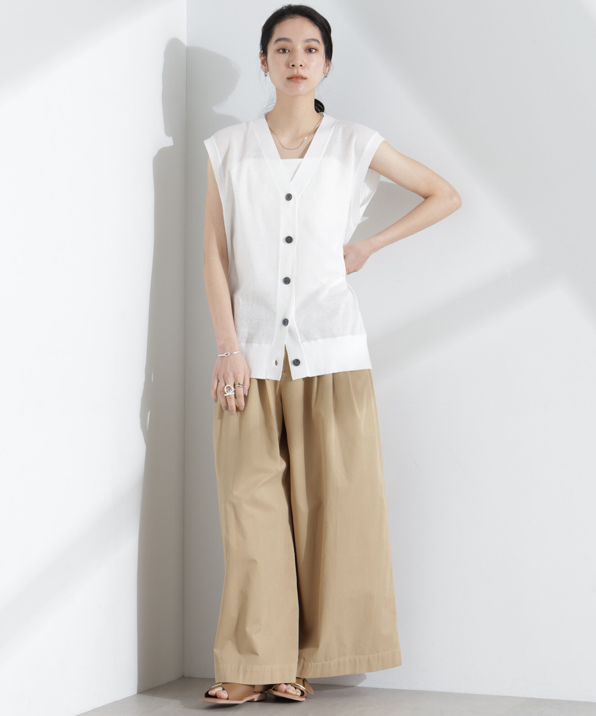 nano･universe「コットンタックワイドパンツ」|チノ|