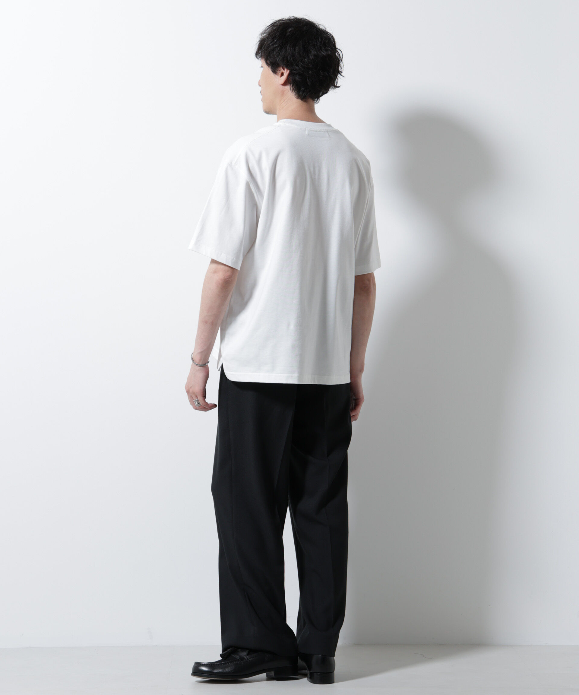 nano･universe「「Art & Craft」エディトリアル 刺繍Tシャツ」|Tシャツ・カットソー|