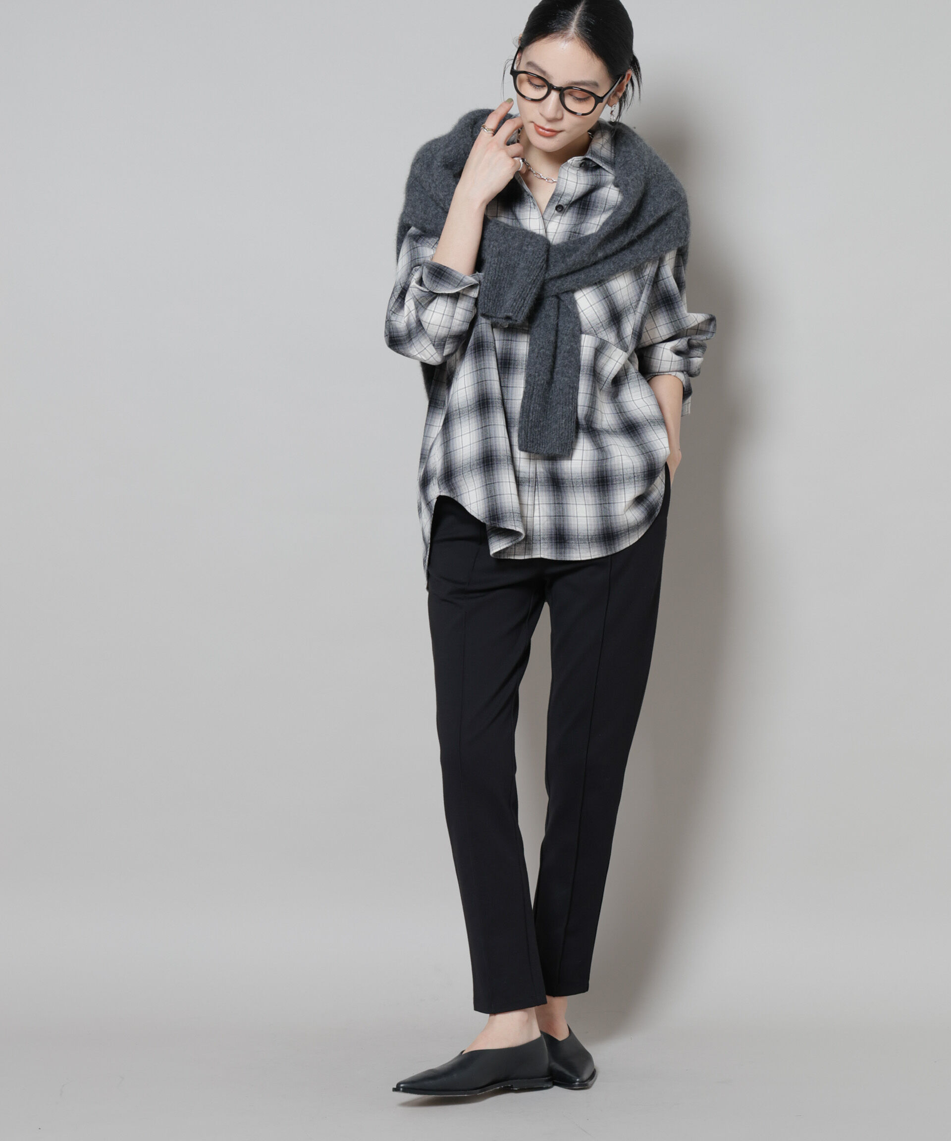 nano･universe「ピンタックポンチスリムパンツ」|チノ|