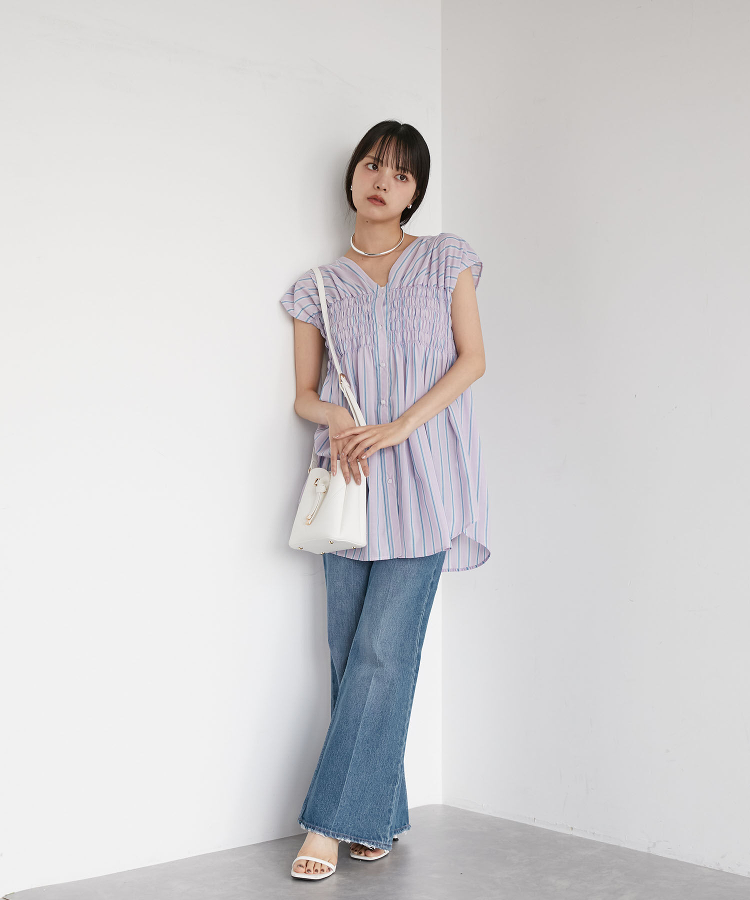 VIS「【洗える】ゆるVネックシャーリングシャツブラウス」|シャツ・ブラウス|