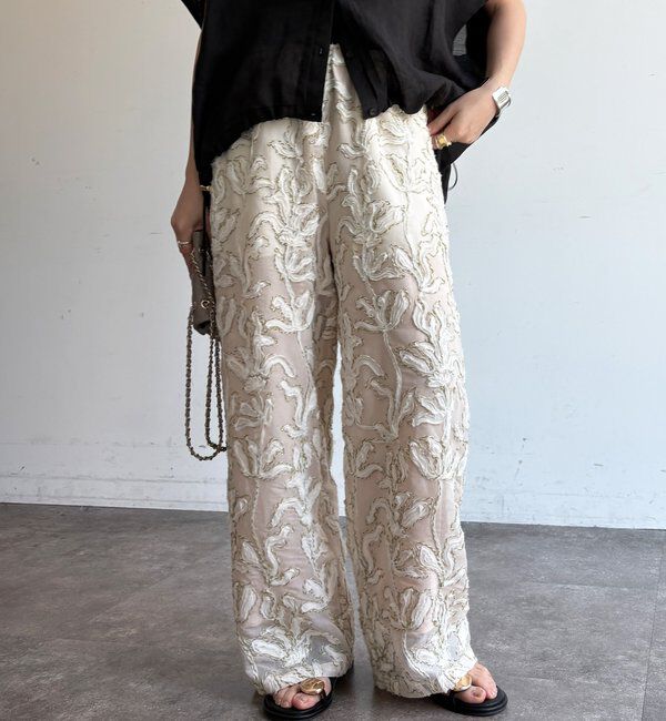  「【WEB限定】ジャガード刺繍イージーパンツ」|チノ|