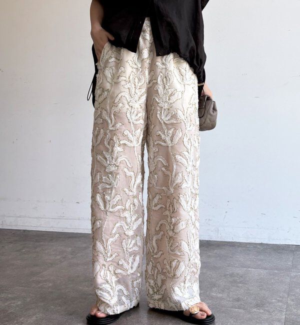  「【WEB限定】ジャガード刺繍イージーパンツ」|チノ|