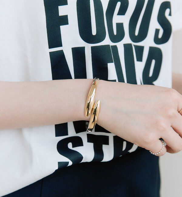  「【洗練された印象に】バネバングル」|ブローチ・コサージュ|ゴールド