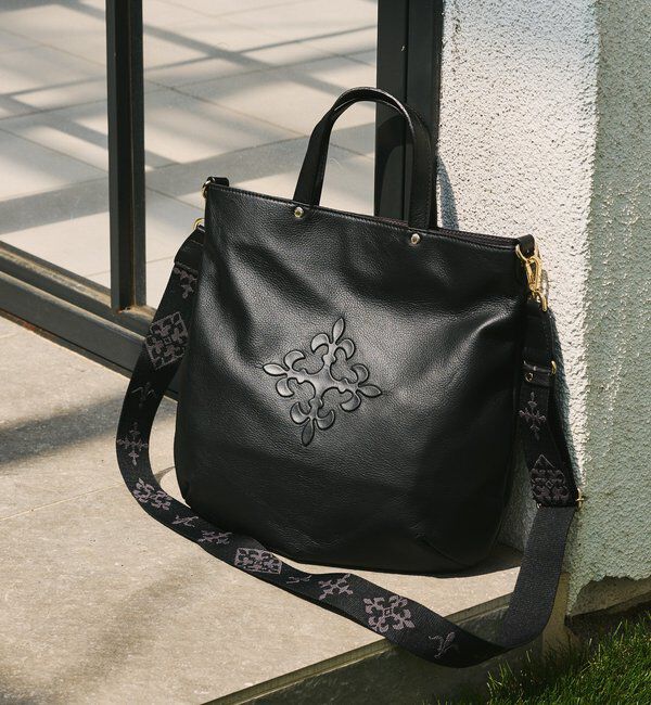  「スリム2WAYトートバッグ <エンボスモノグラム>」|トートバッグ|ブラック