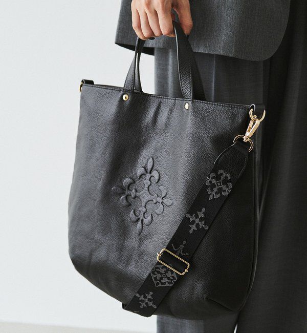  「スリム2WAYトートバッグ <エンボスモノグラム>」|トートバッグ|