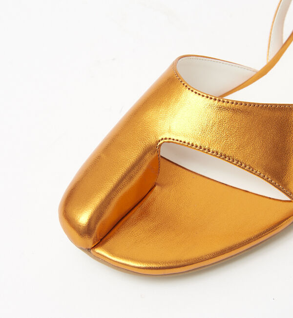 AU BANNISTER「【LAROUTE】トングサンダル」|サンダル|