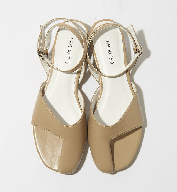 AU BANNISTER「【LAROUTE】トングサンダル」|サンダル|ベージュ