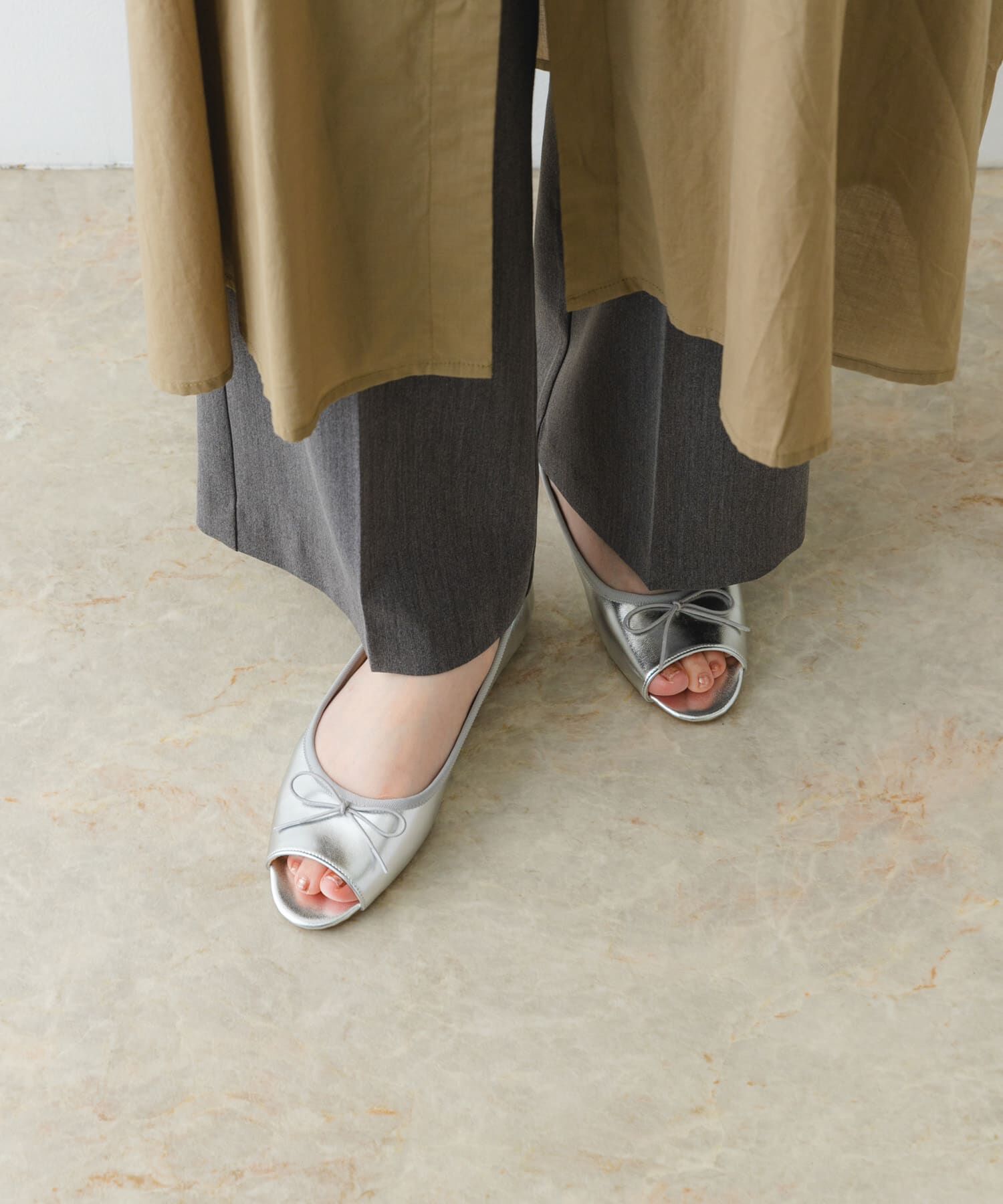 RODE SKO「『MADE IN JAPAN』オープントゥリボンパンプス」|パンプス|