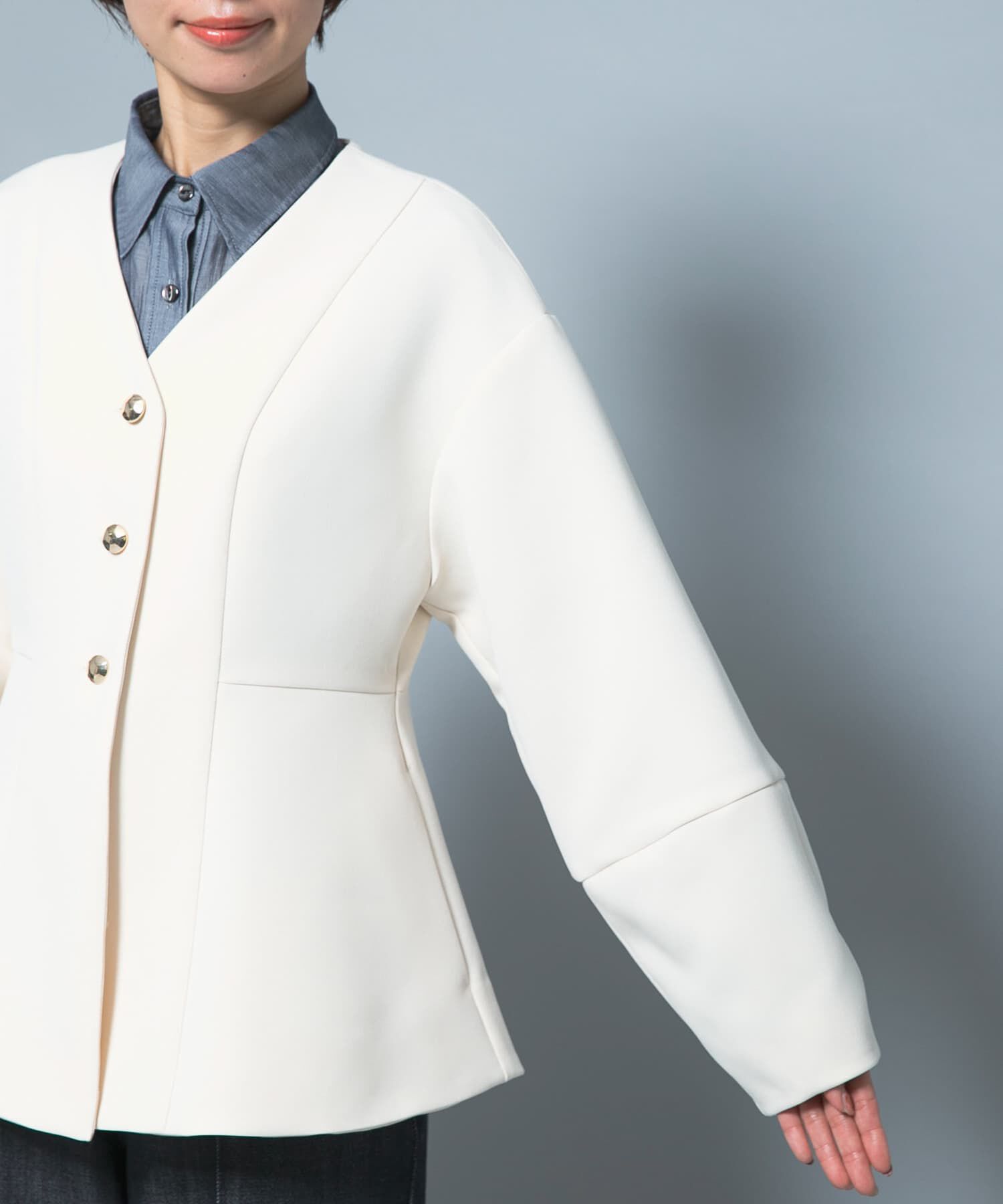 URBAN RESEARCH ROSSO「『WEB限定』デザインボタンペプラムツイルジャケット」|ノーカラージャケット|