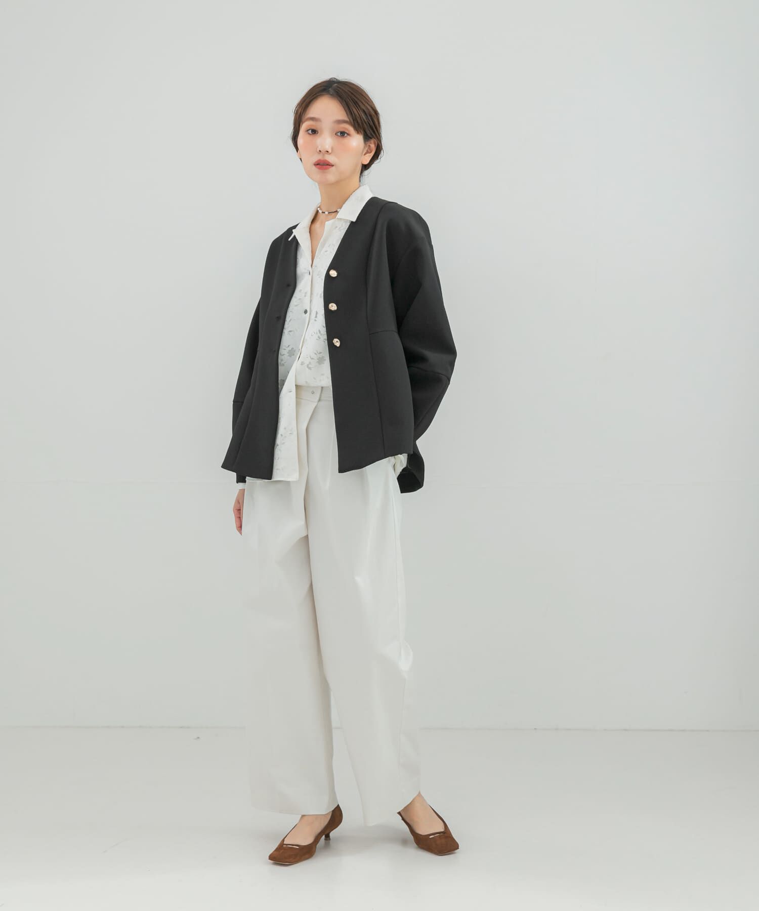 URBAN RESEARCH ROSSO「『WEB限定』デザインボタンペプラムツイルジャケット」|ノーカラージャケット|