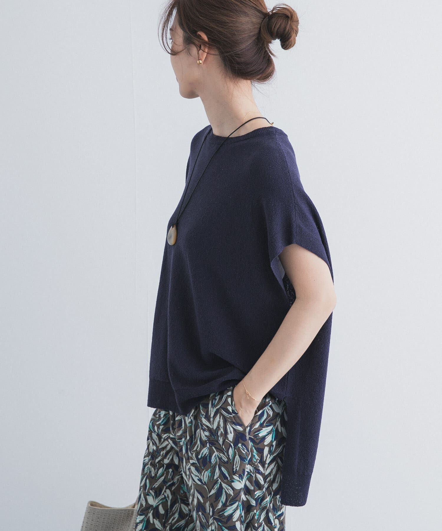 URBAN RESEARCH DOORS「リネン混ブークレニットワイドプルオーバー」|ニット・セーター|