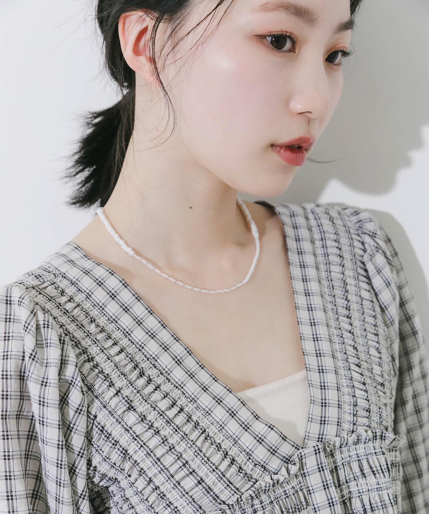 SMELLY「ステンレスホワイトビーズネックレス」|ネックレス|