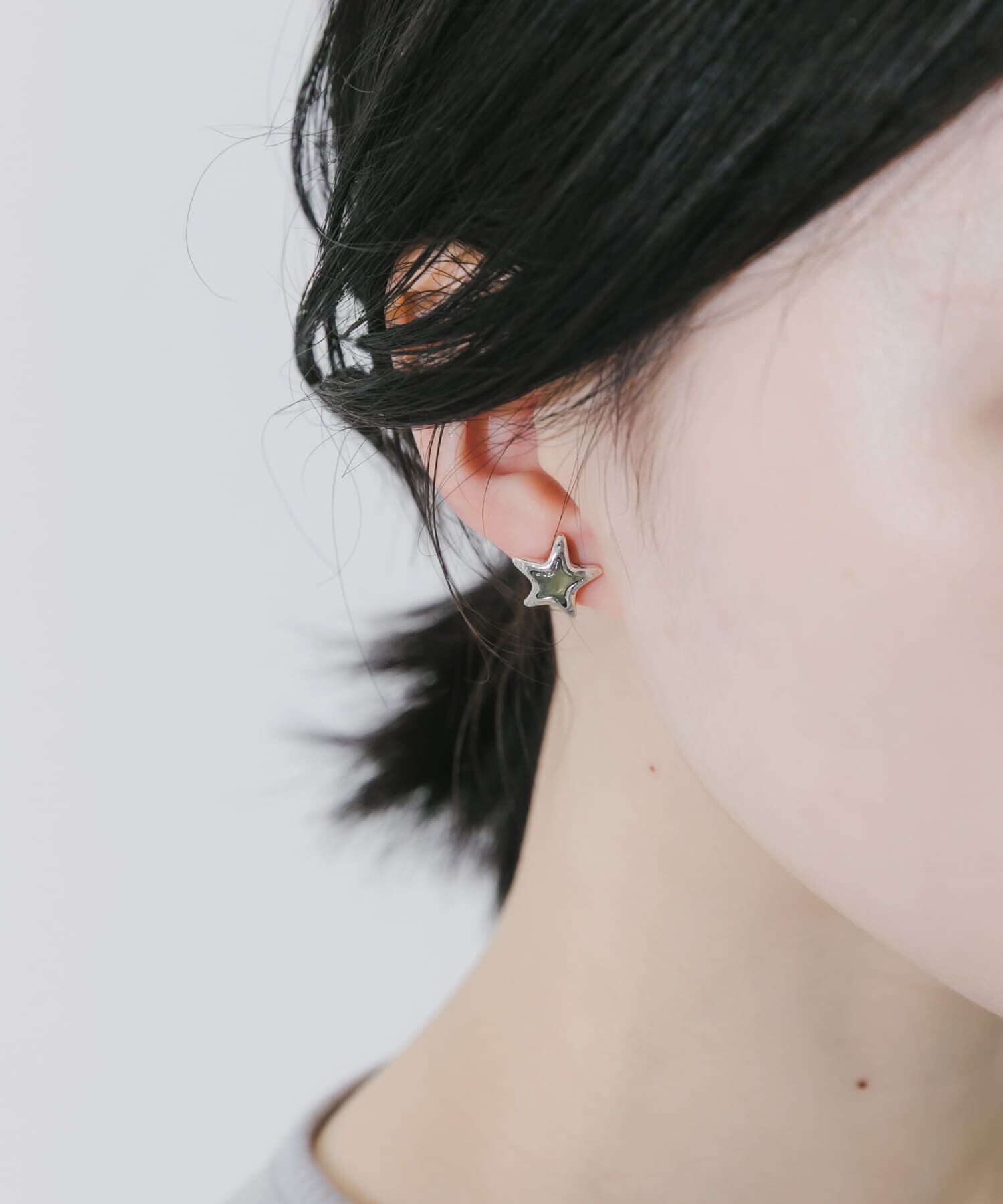 SMELLY「レイヤードスターイヤリング」|イヤリング|