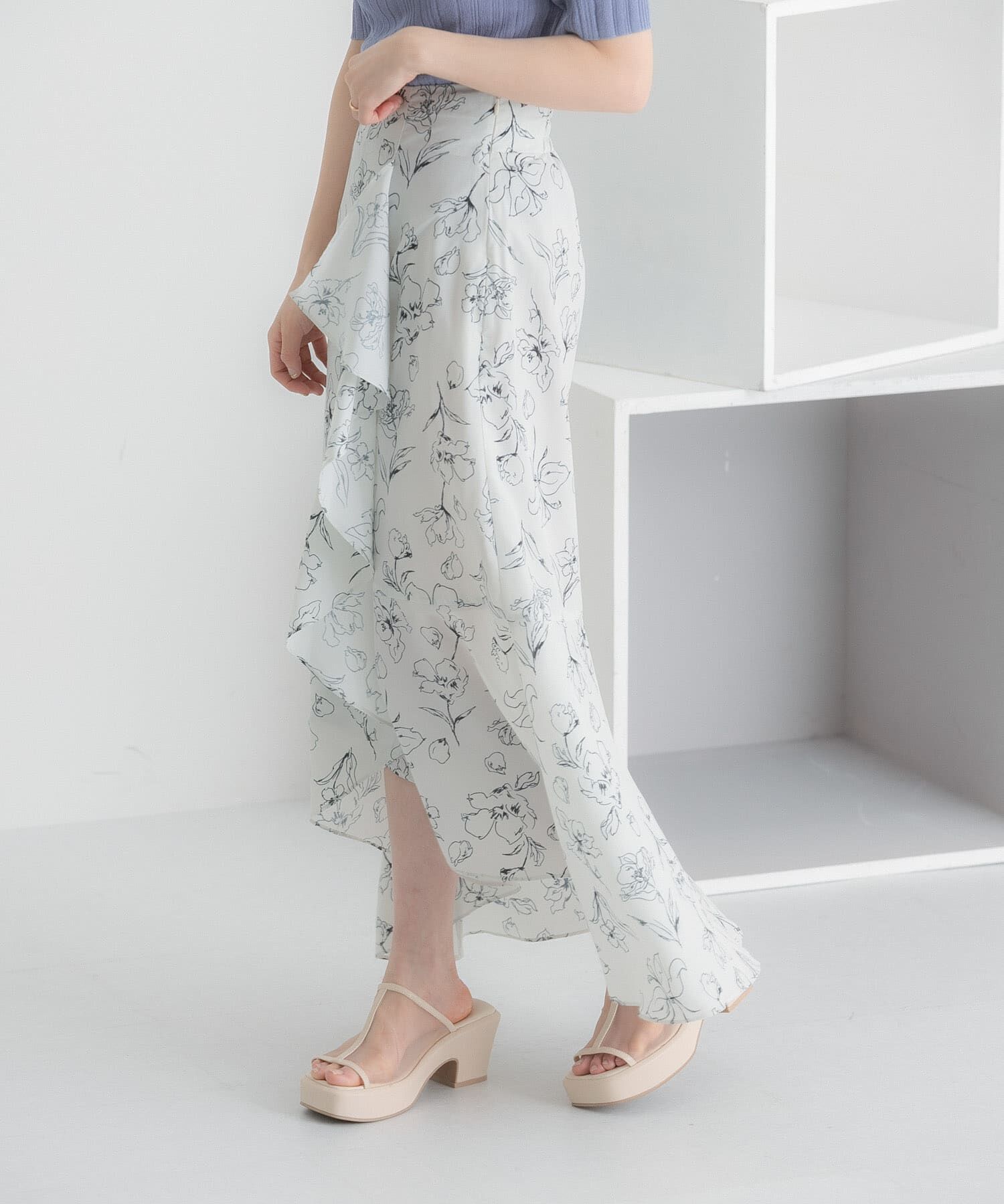 SENSE OF PLACE by URBAN RESEARCH「フラワープリントフリルスカート」|スカート|