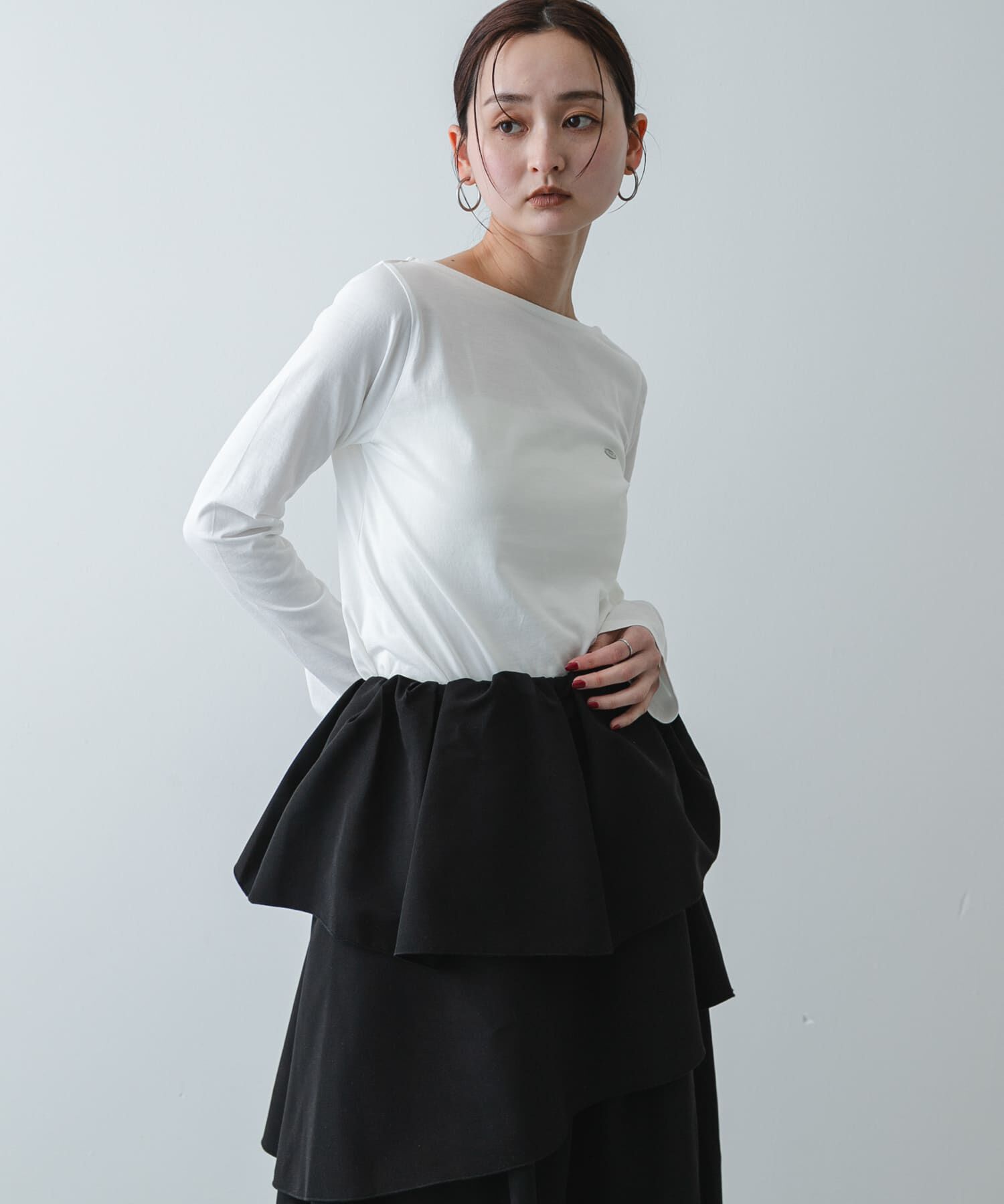 SENSE OF PLACE by URBAN RESEARCH「ストレートボートネックシアーTシャツ」|Tシャツ・カットソー|オフホワイト