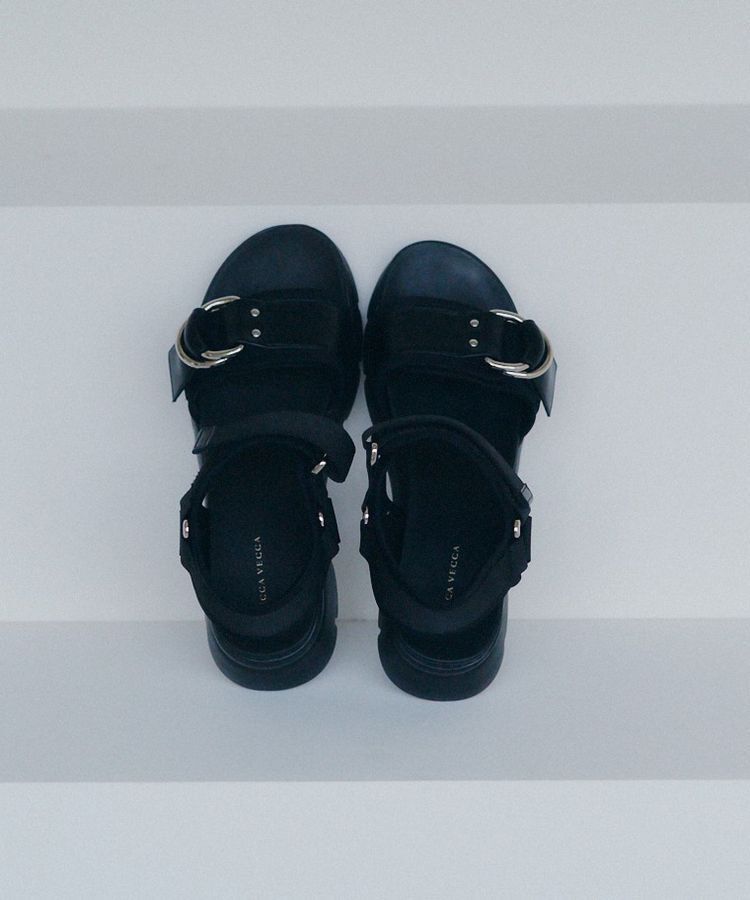 YECCA VECCA「バックルスポーツサンダル」|サンダル|