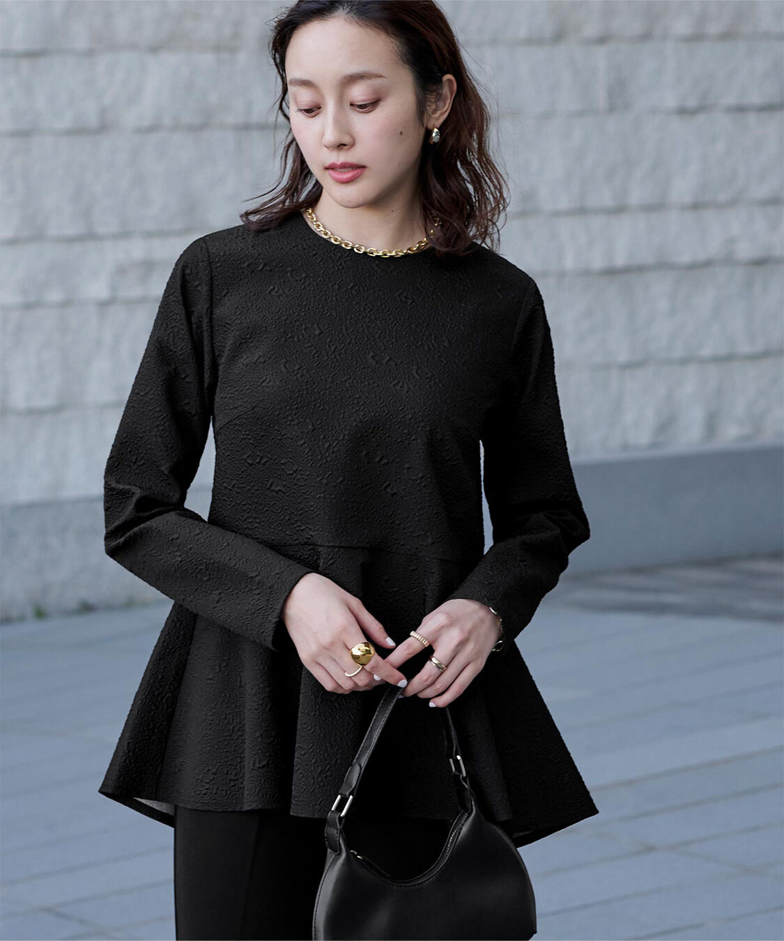 ur's「ふくれジャガードクルーネックペプラムプルオーバー」|プルオーバー|ブラック