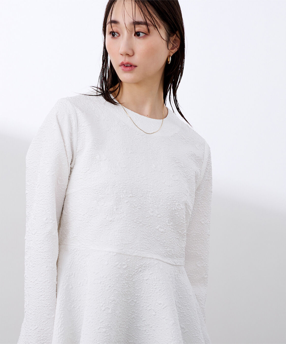 ur's「ふくれジャガードクルーネックペプラムプルオーバー」|プルオーバー|