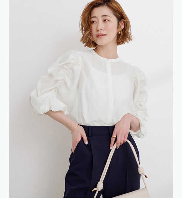 ur's「シャーリングデザインスリーブバンドカラーブラウス」|シャツ・ブラウス|ホワイト