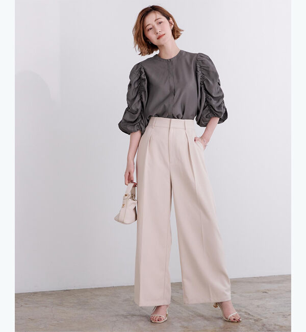 ur's「シャーリングデザインスリーブバンドカラーブラウス」|シャツ・ブラウス|