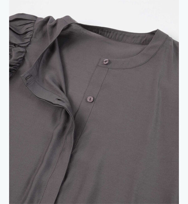 ur's「シャーリングデザインスリーブバンドカラーブラウス」|シャツ・ブラウス|