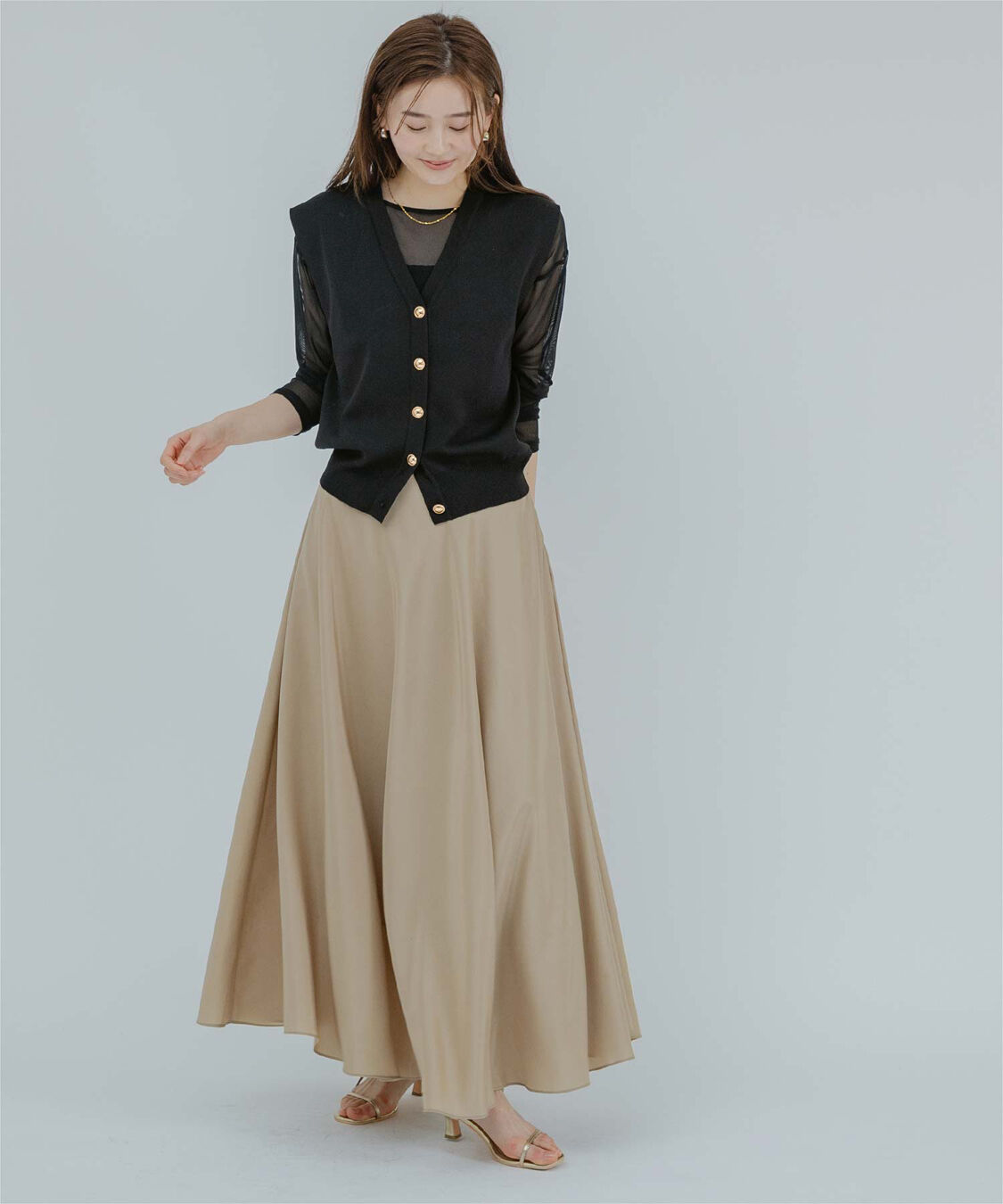 ur's「ゴールド釦コクーンニットベスト」|ニット・セーター|