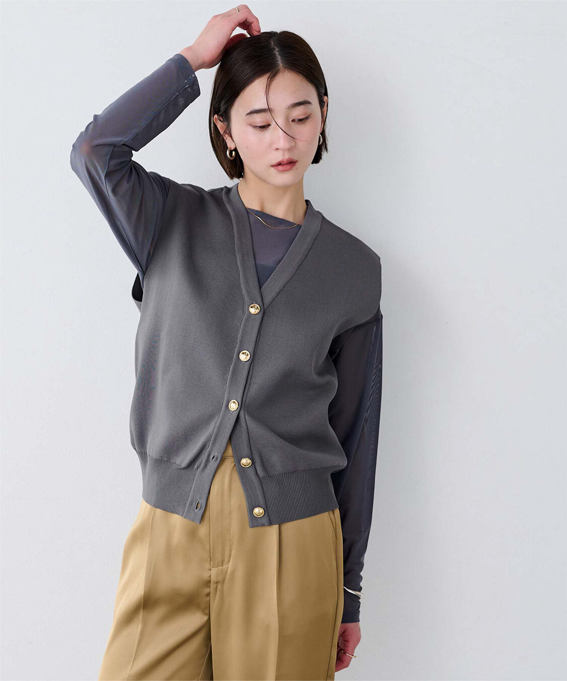 ur's「ゴールド釦コクーンニットベスト」|ニット・セーター|