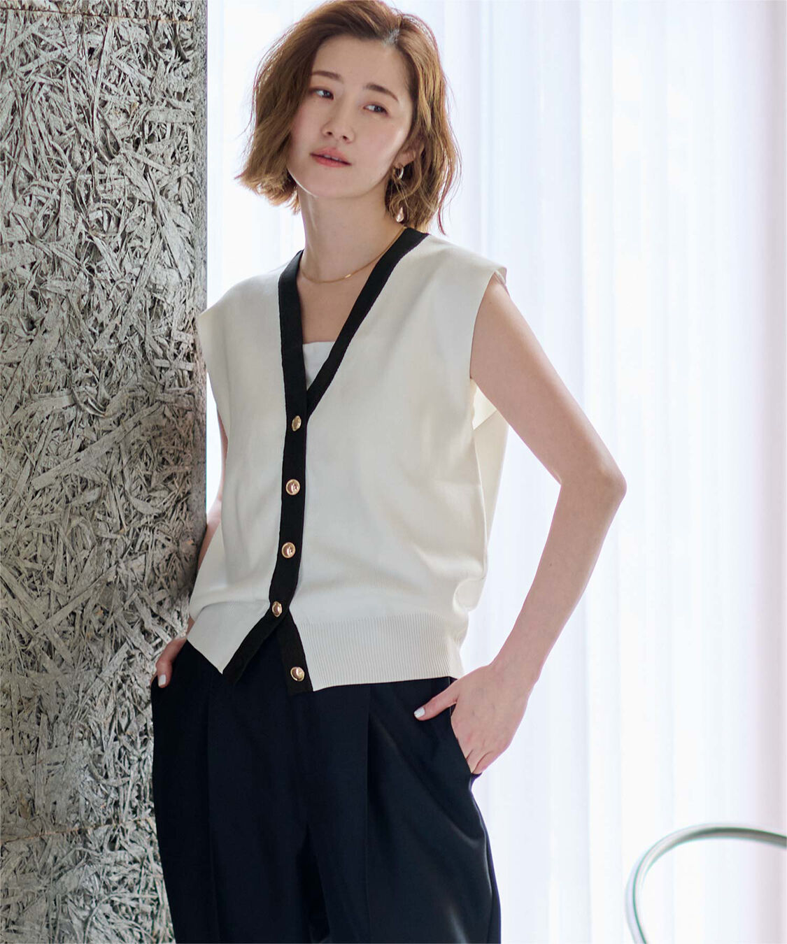 ur's「ゴールド釦コクーンニットベスト」|ニット・セーター|