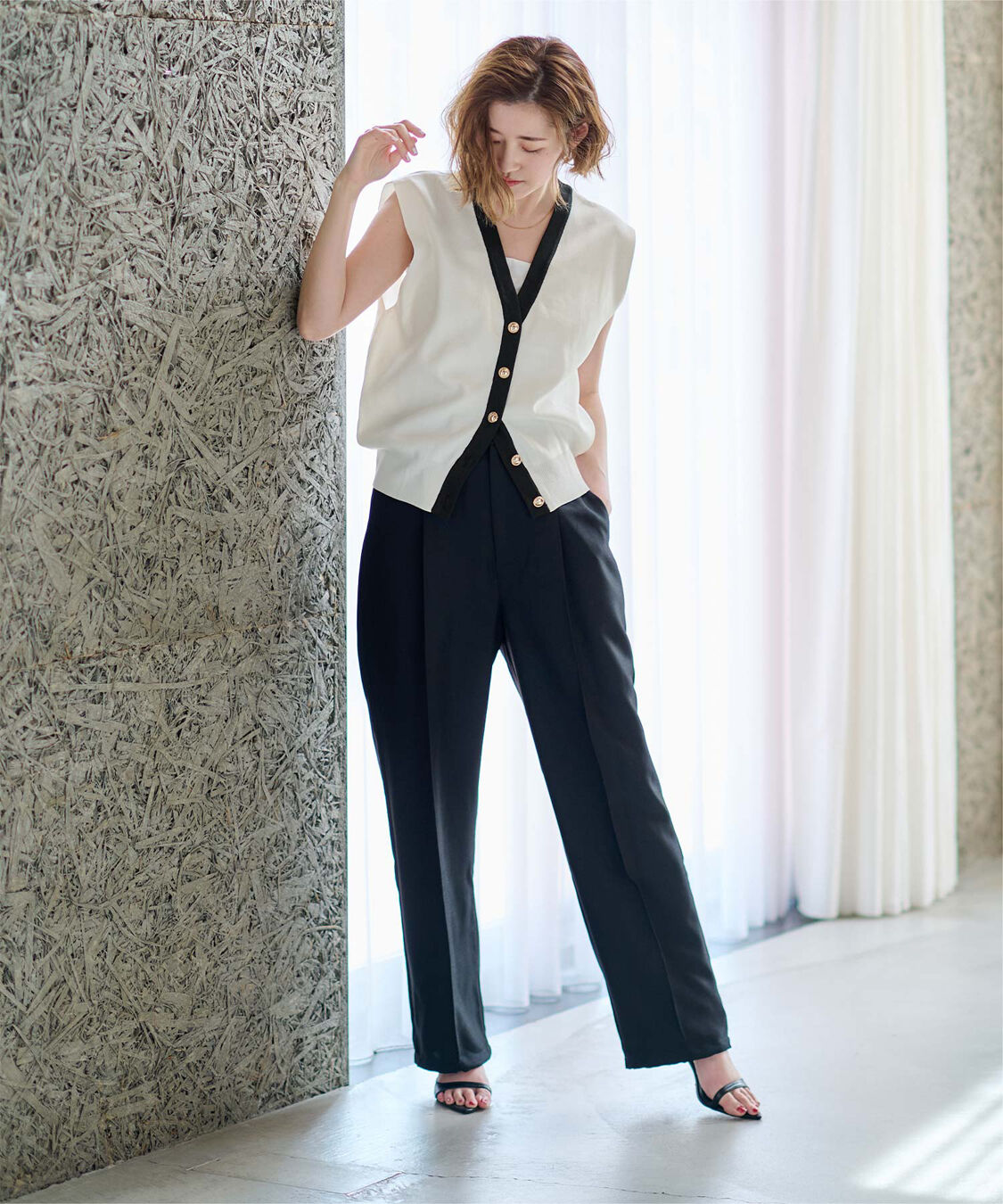 ur's「ゴールド釦コクーンニットベスト」|ニット・セーター|