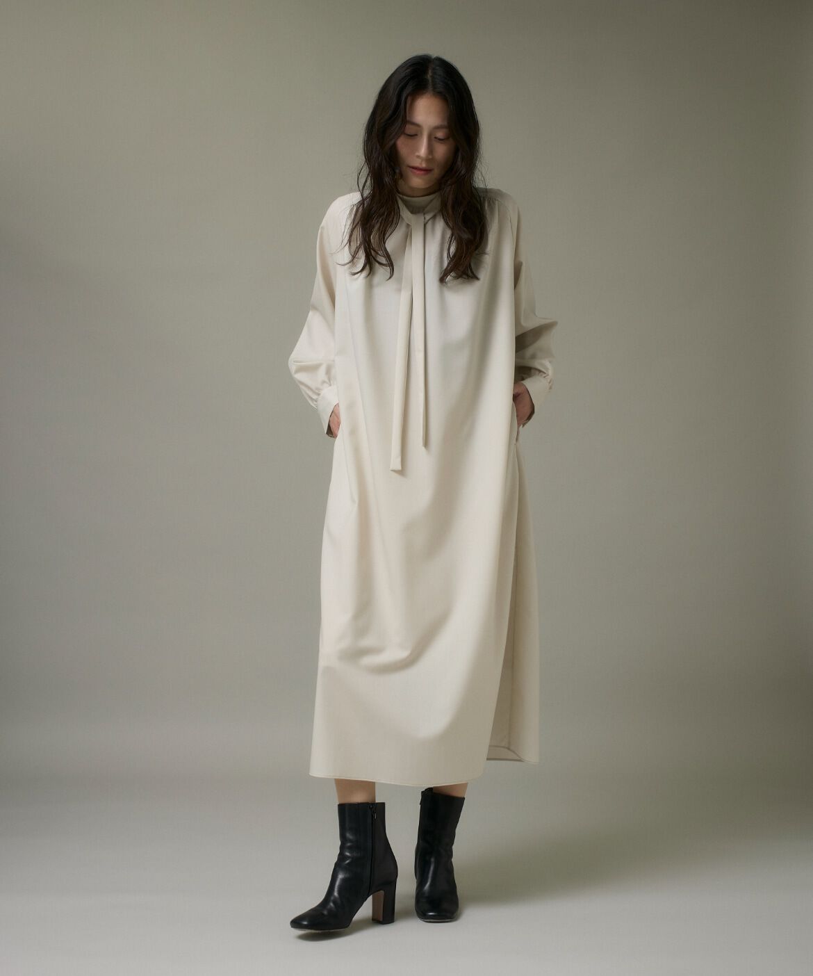 DAY by DAY it&rsquo;s international「ウール２WAYワンピース《アリエスウール Super120S'》」|ワンピース|