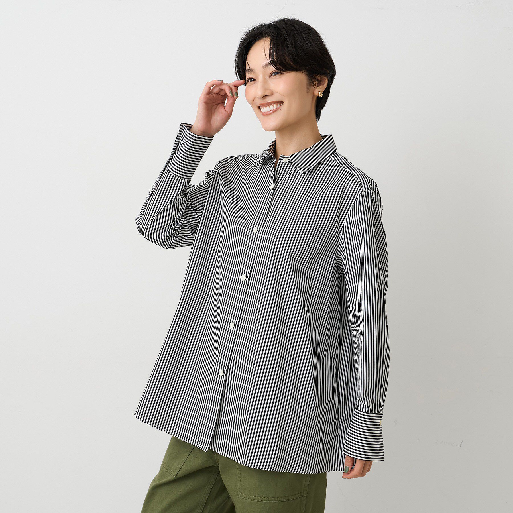 UNTITLED「【コットン100/洗える】コットンブロードAラインシャツ」|シャツ・ブラウス|