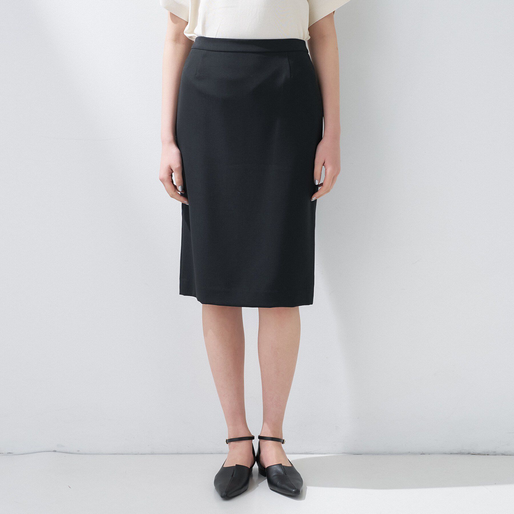 INDIVI「【定番スーツ／UVケア／イージーケア／洗える】ウール調ストレートスカート」|スーツ|