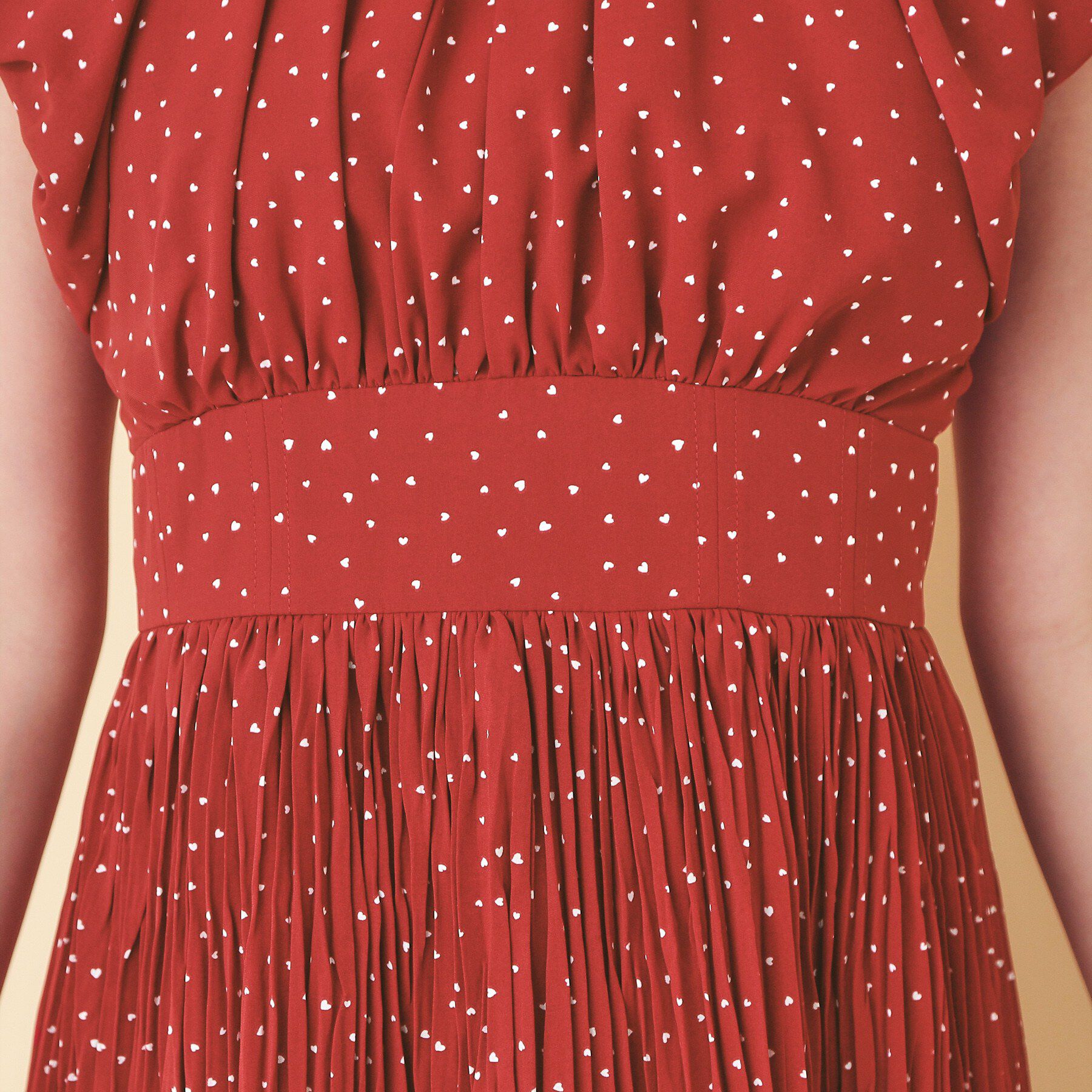 index「ハートドットバルーンスリーブワンピース【洗濯機OK／イージーアイロン】」|ワンピース|