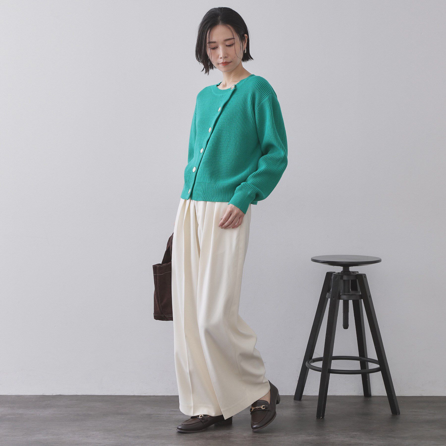 OPAQUE.CLIP「アシンメトリーボタンカーディガン【洗濯機OK】」|カーディガン|