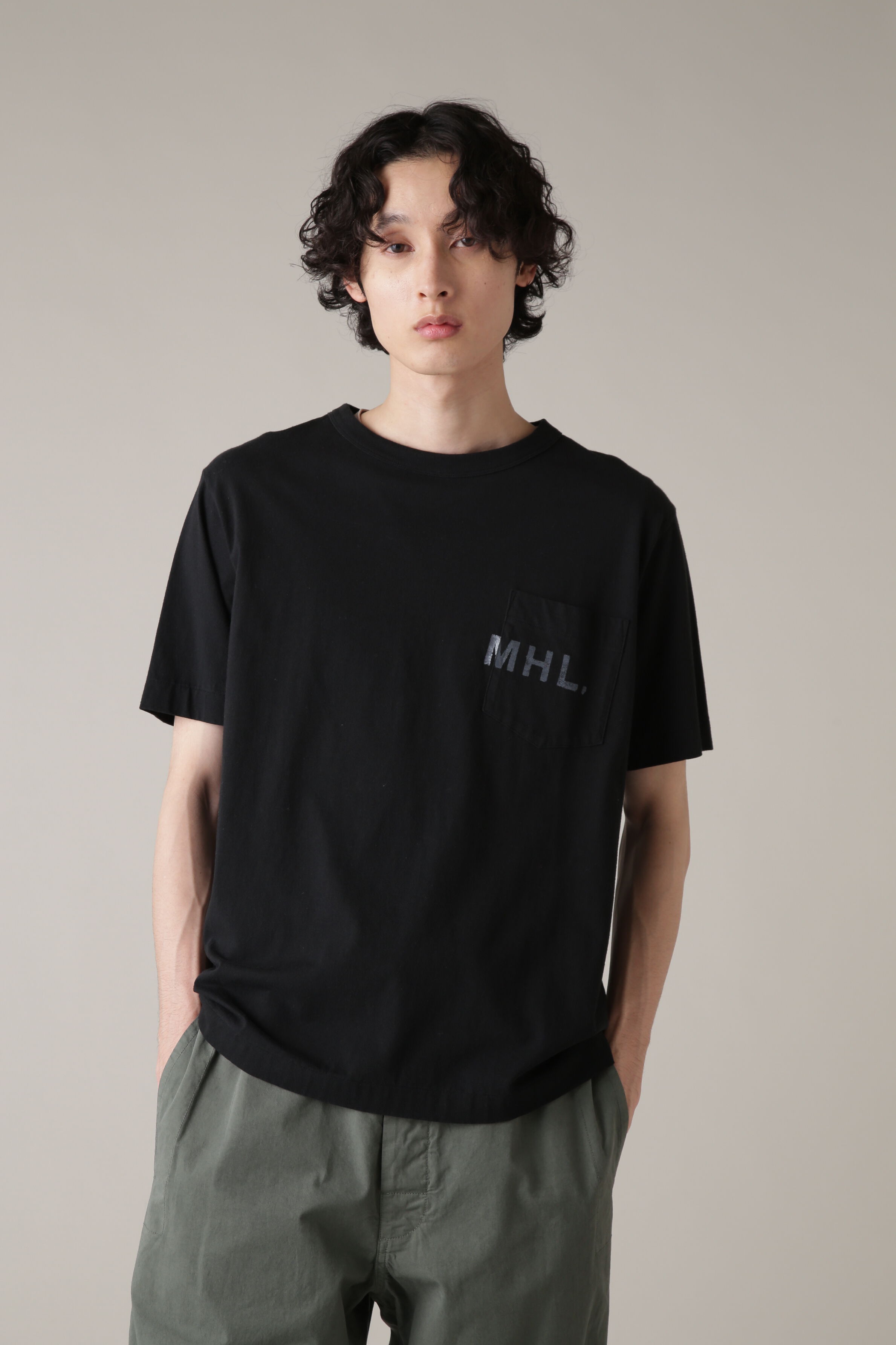 MHL.「PRINTED COTTON JERSEY TOP」|Tシャツ・カットソー|BLACK
