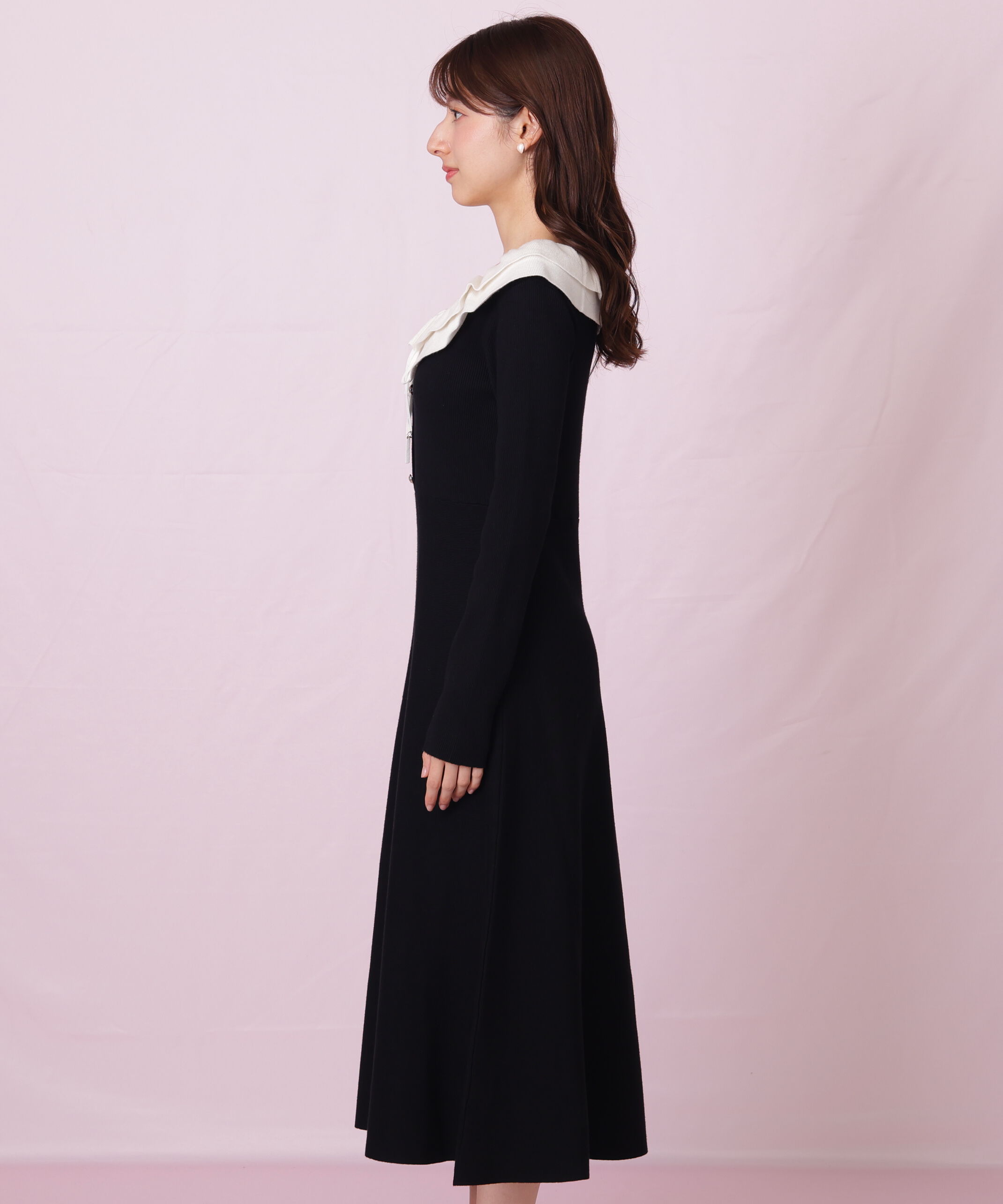  「フリル襟バイカラーニットワンピース」|ワンピース|