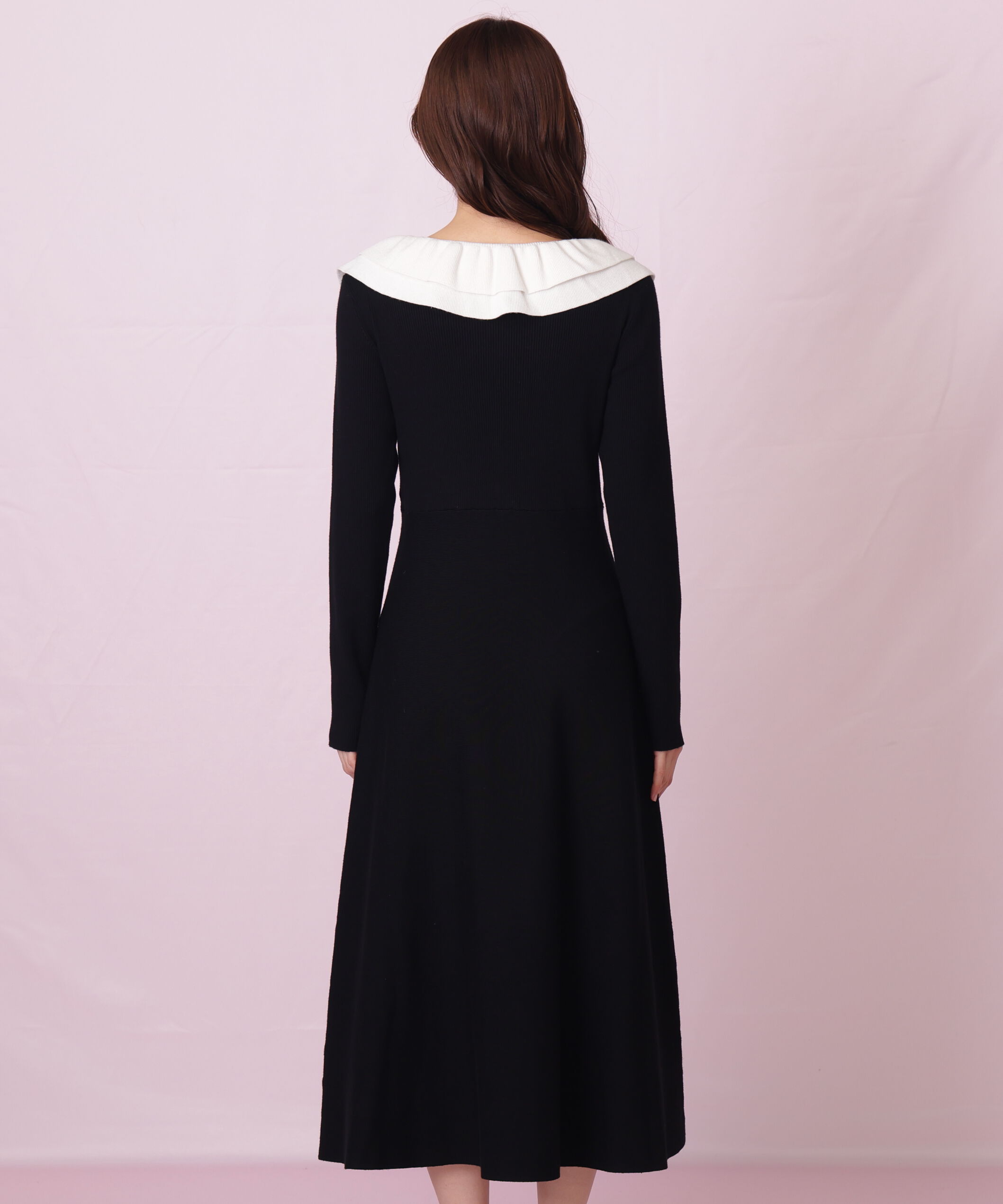  「フリル襟バイカラーニットワンピース」|ワンピース|