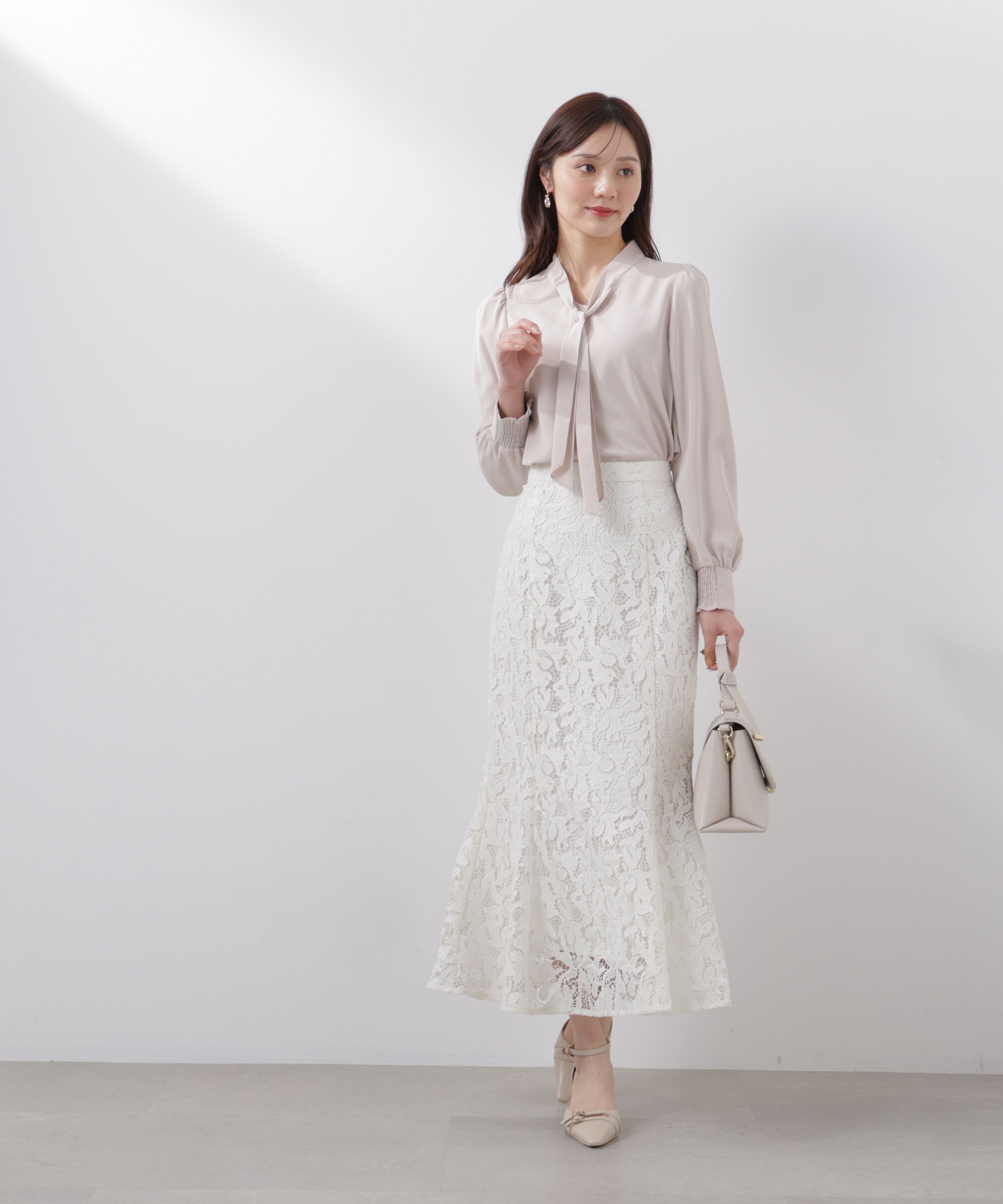 PROPORTION BODY DRESSING「キラ釦ボウタイブラウス　26SS」|シャツ・ブラウス|