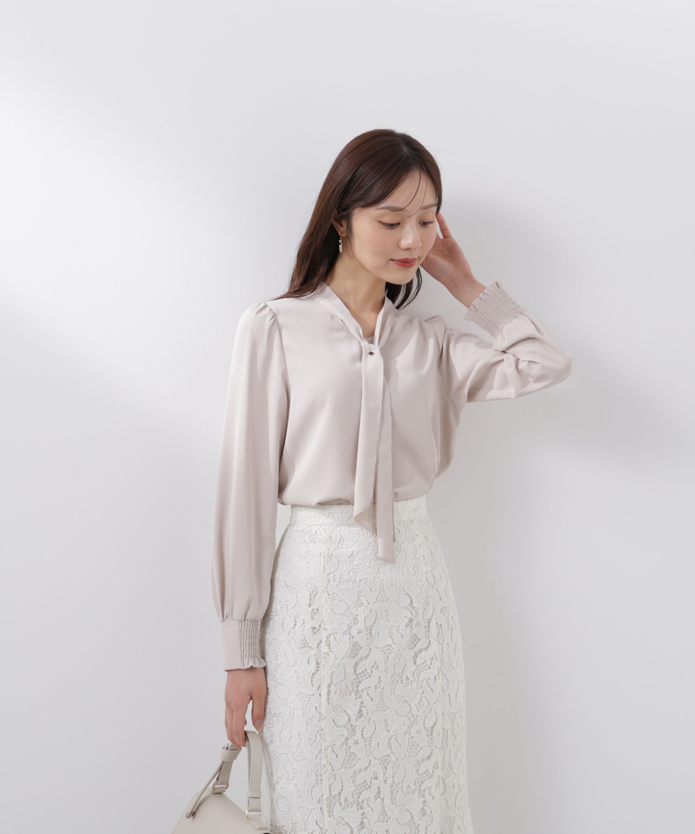 PROPORTION BODY DRESSING「キラ釦ボウタイブラウス　26SS」|シャツ・ブラウス|