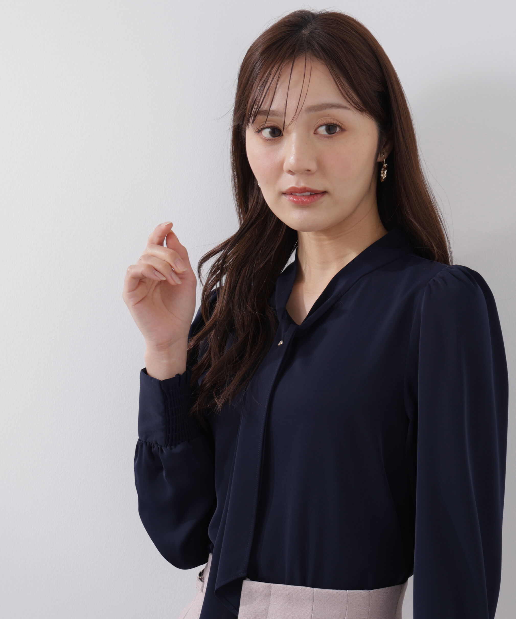 PROPORTION BODY DRESSING「キラ釦ボウタイブラウス　26SS」|シャツ・ブラウス|