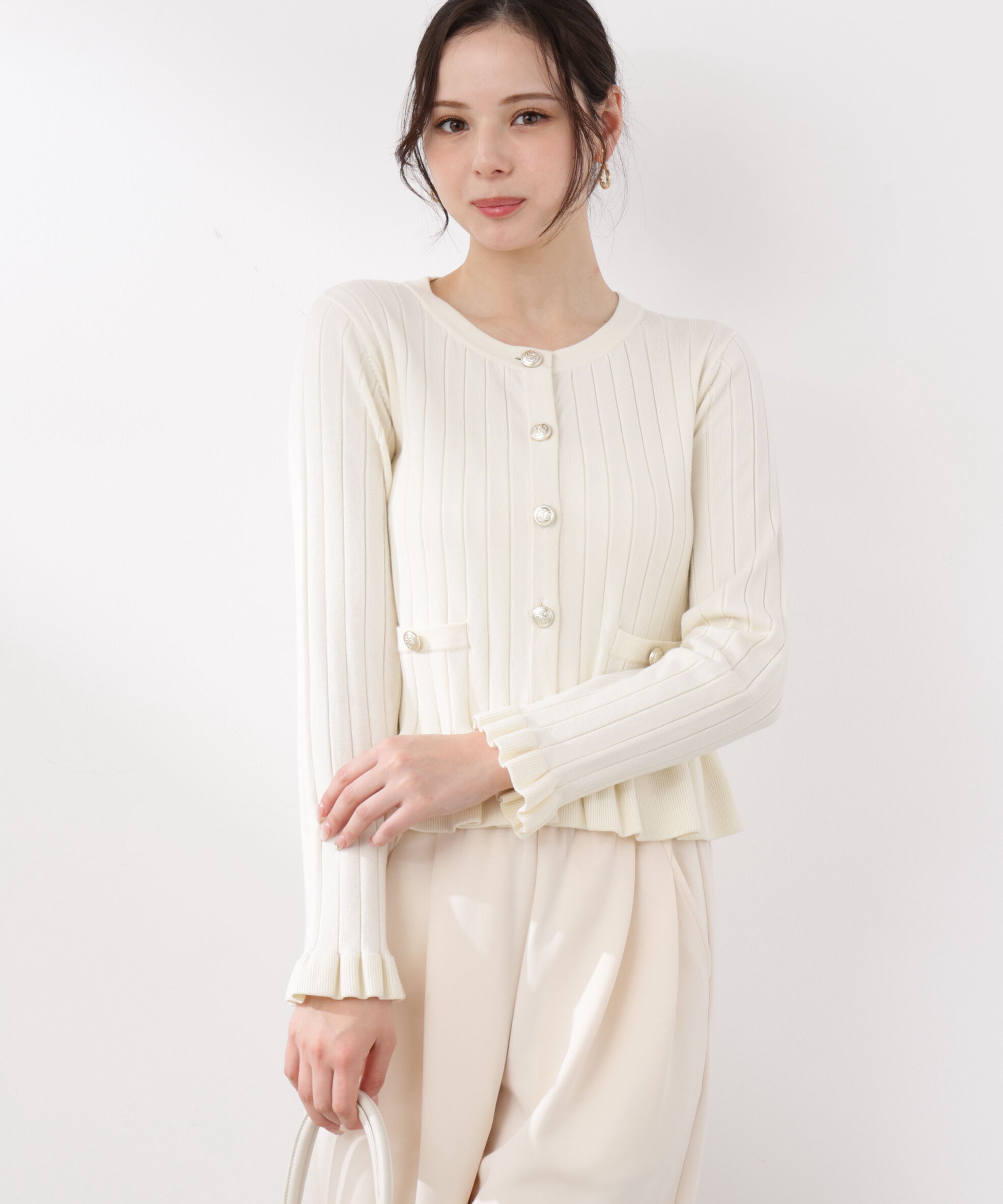 PROPORTION BODY DRESSING「ボタン付きペプラムニット26SS」|ニット・セーター|