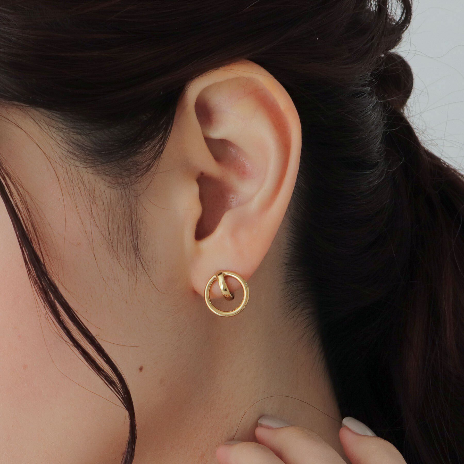 COCOSHNIK ONKITSCH「シルバー クロスフープ　イヤリング GP」|イヤリング|