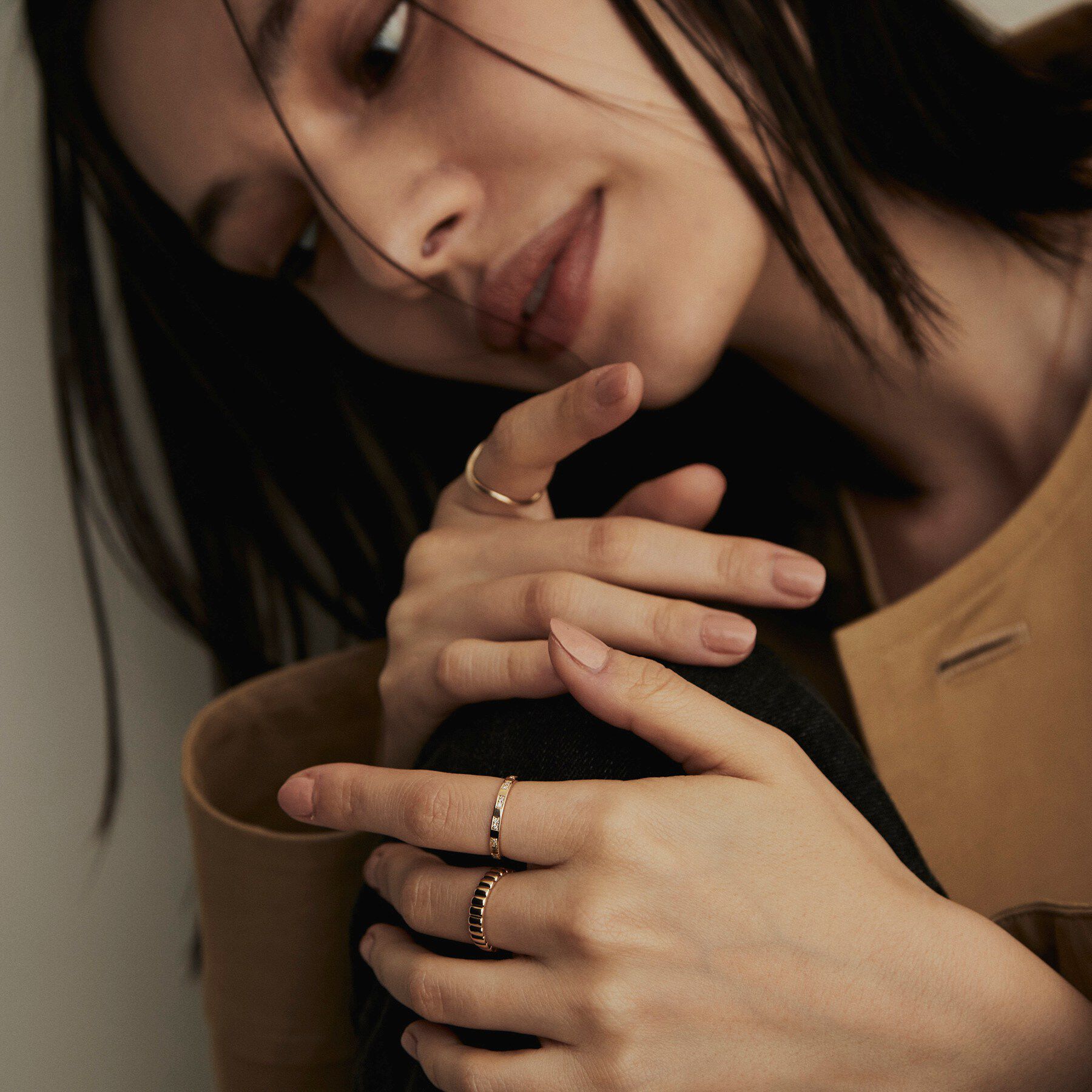 COCOSHNIK「K10ダイヤモンド 彫り留めオルタネート リング」|リング|