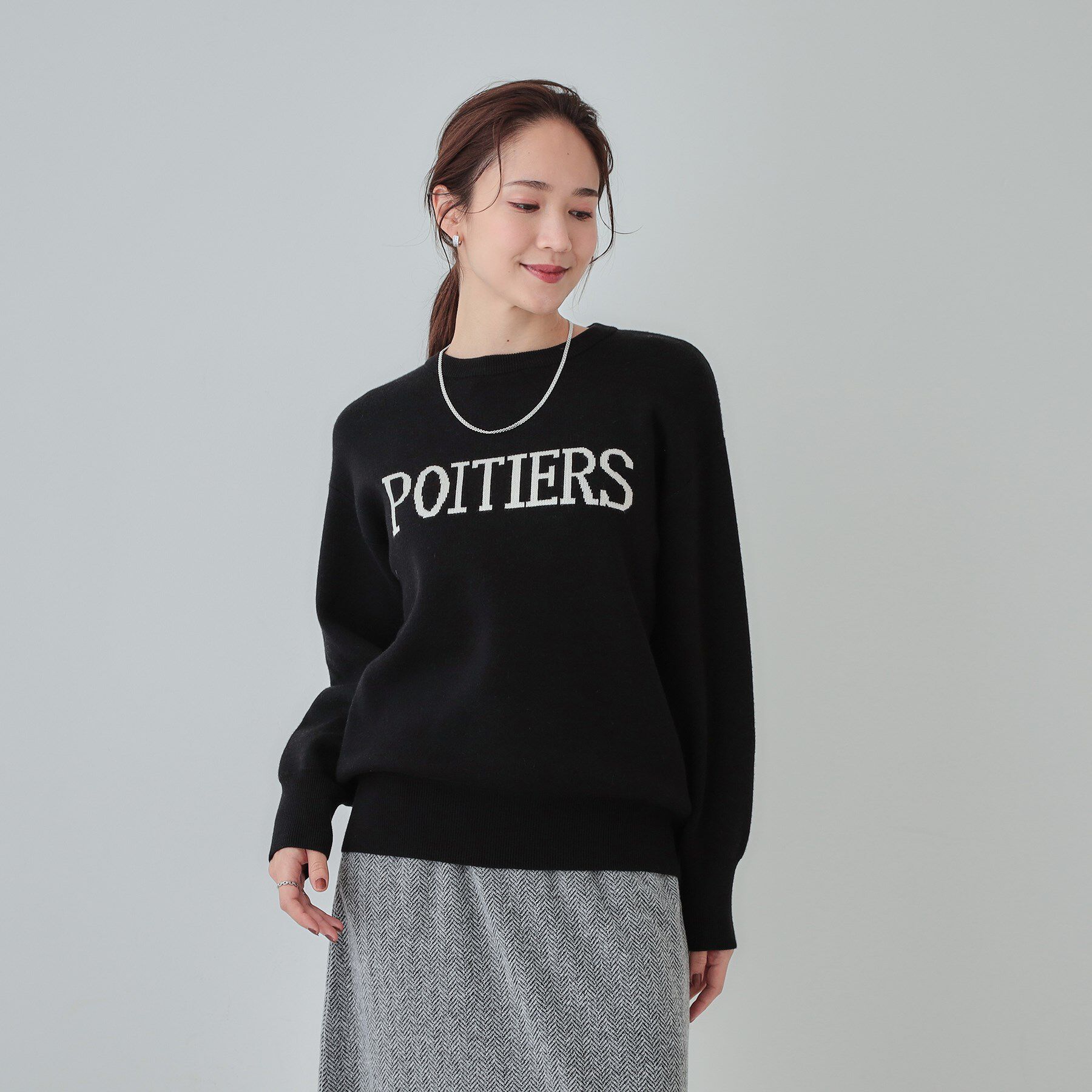 SHOO･LA･RUE「【洗える/ちくちくしにくい/静電気軽減】スウェットライク ロゴニット」|ニット・セーター|