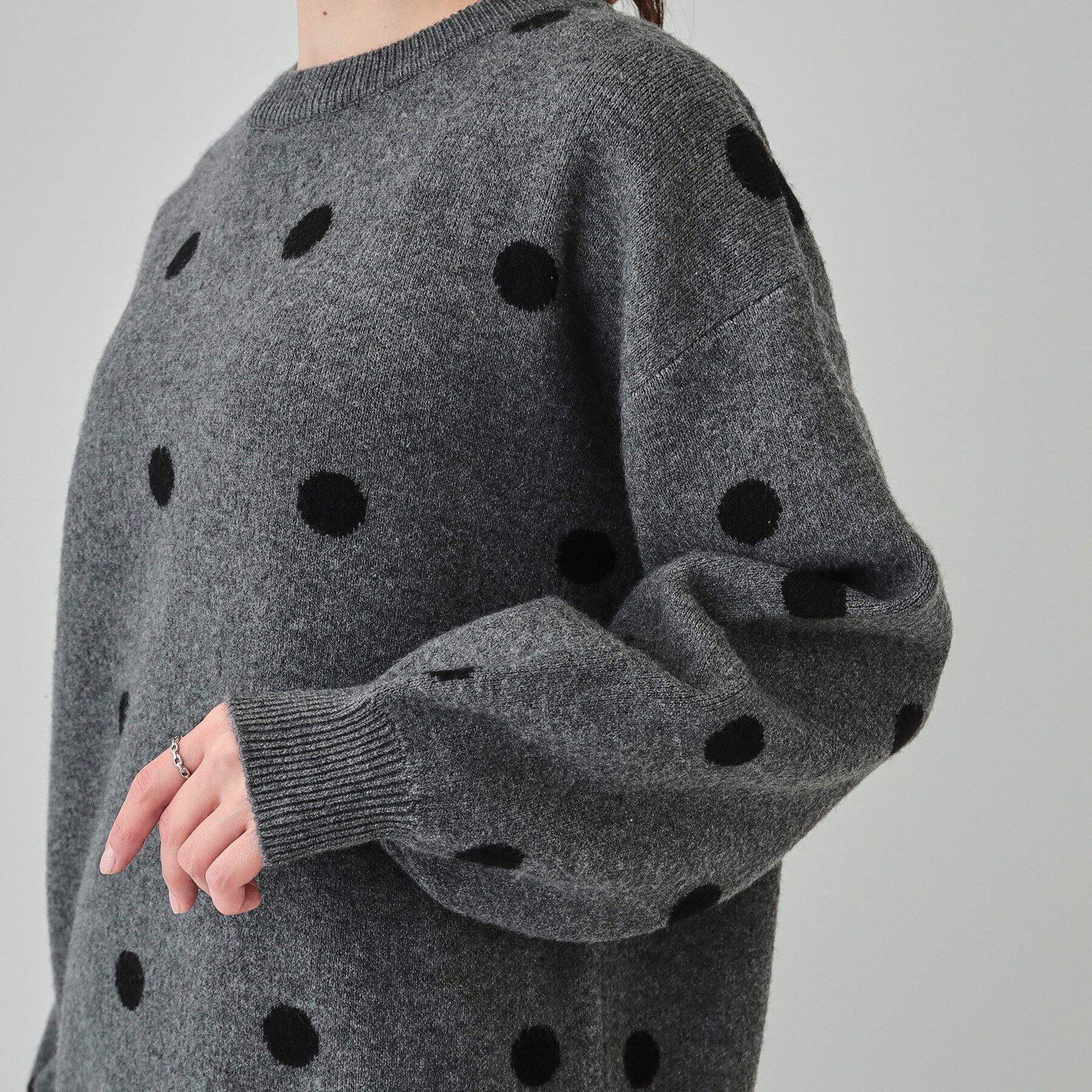 SHOO･LA･RUE「【洗える/S-LL】 ドット柄が目を惹く ゆったりジャカードニット」|ニット・セーター|