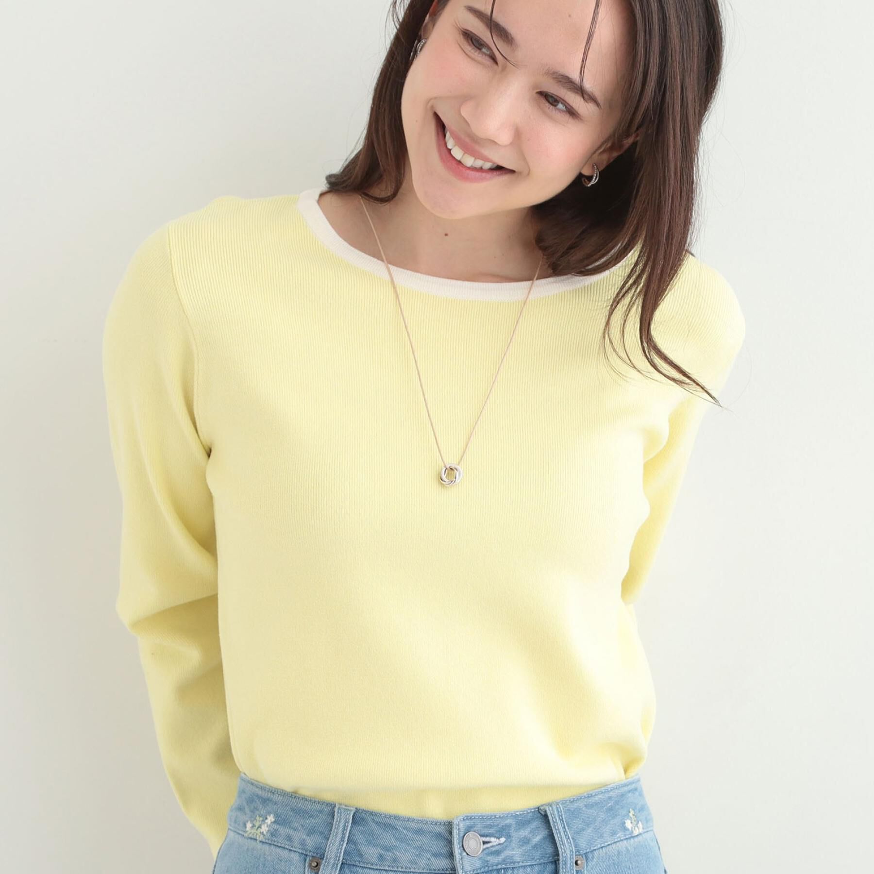 SHOO･LA･RUE「【洗濯機可/S-LL/アンサンブル可】すっきりと好印象 配色クルーネックニット」|ニット・セーター|ライトイエロー(53