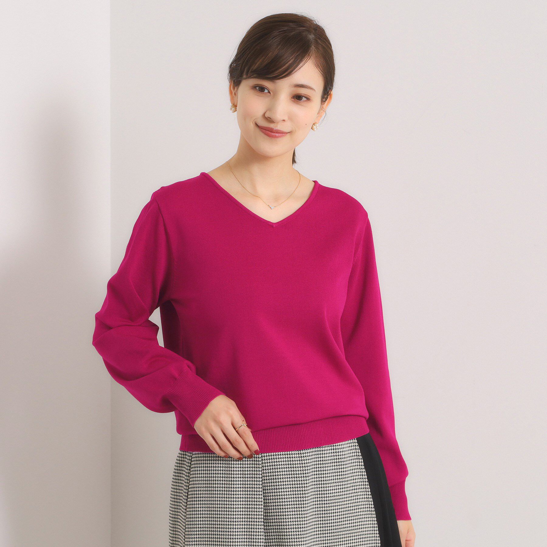 ITS&rsquo;DEMO「【縮みに強い／洗濯機OK】Vネックニットプルオーバー」|ニット・セーター|