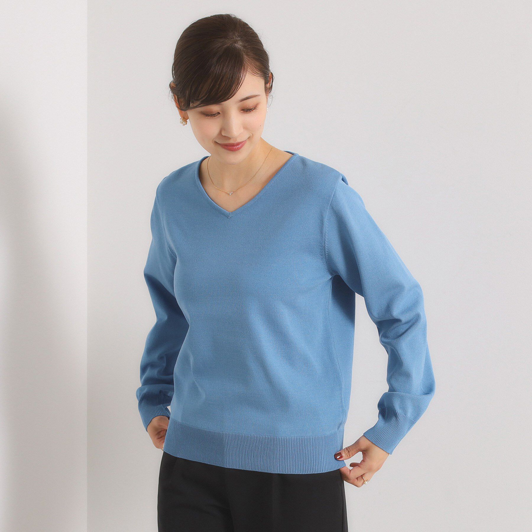 ITS&rsquo;DEMO「【縮みに強い／洗濯機OK】Vネックニットプルオーバー」|ニット・セーター|
