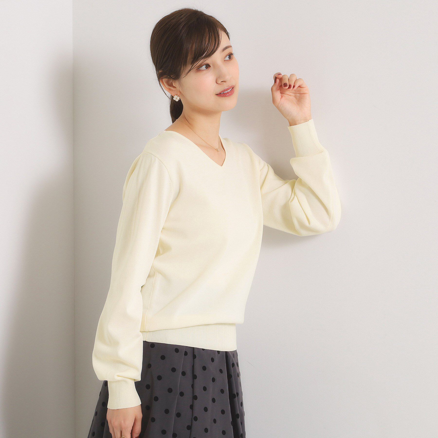 ITS&rsquo;DEMO「【縮みに強い／洗濯機OK】Vネックニットプルオーバー」|ニット・セーター|